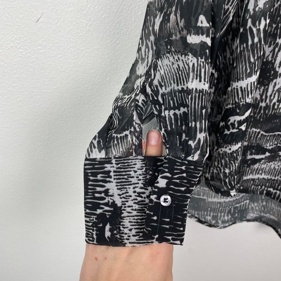 IRO Jeans Woman's Sz 36/4 Black & White Patterned Lace Up Back Semi Sheer Blouse - Picture 2 of 8